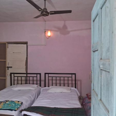 Savitri Cottage อลีบาก ภายนอก รูปภาพ