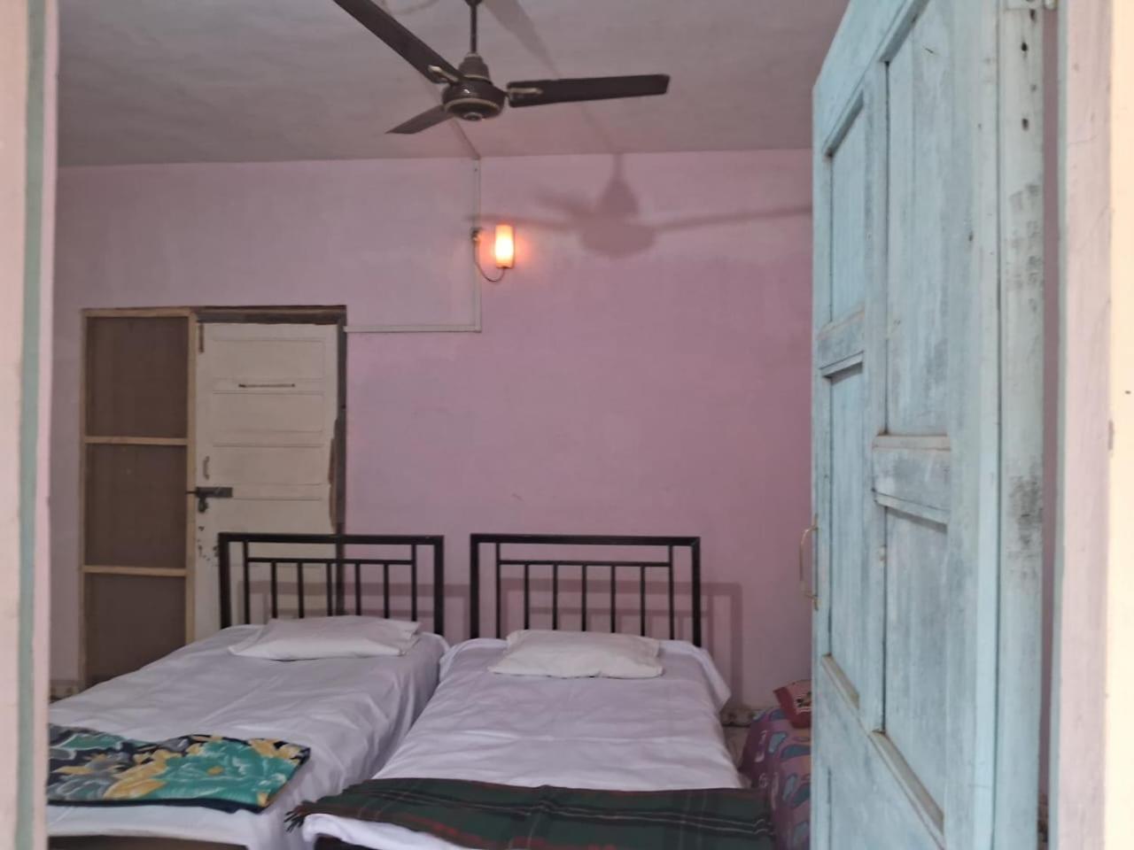 Savitri Cottage อลีบาก ภายนอก รูปภาพ